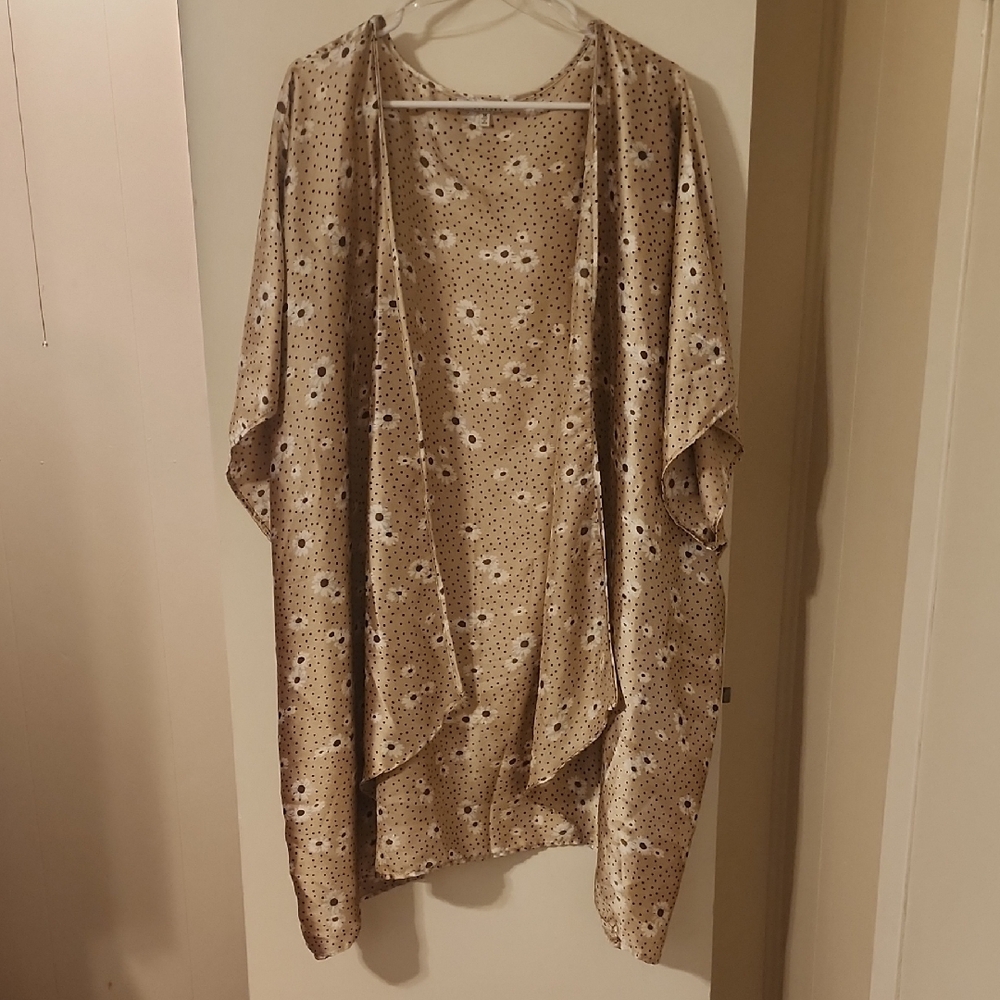 Speed Control Beige Floral Kimono Top